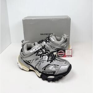 Size 39EU/9W - Balenciaga Track Metallic Silver Sneakers🛸 RETAIL $1K!